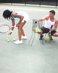 Темнокожая теннисистка 14 фотография