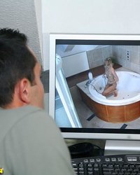 Скрытая камера в ванной 11 фотография