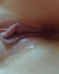 Бритая вагинка жопастой молодухи 12 фотография