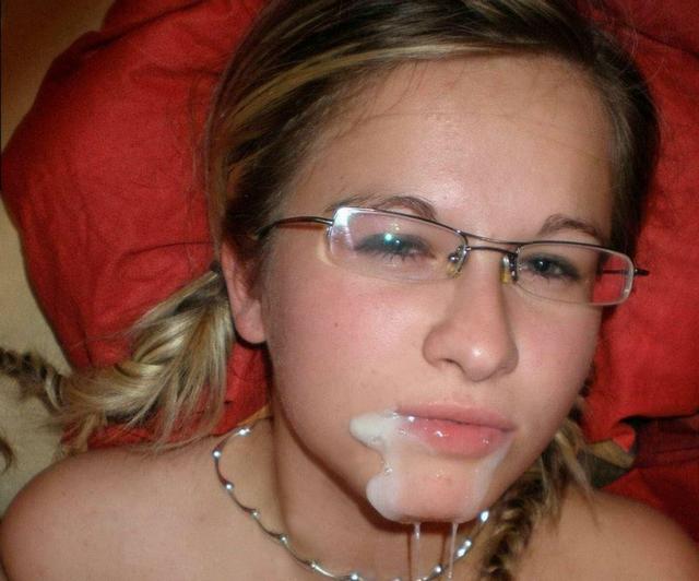 Сперма на лицо молоденьких - порно видео на intim-top.ru