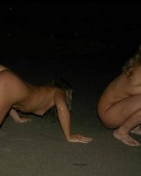 Матерые лесбиянки орально удовлетворяются на пляже 17 фотография