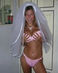 Девки в свадебных платьях и их сладкие щели 26 фото