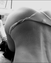 Давалки в сексуальном нижнем белье 3 фотография