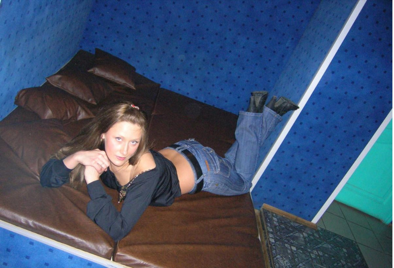 Первые фотопробы привлекательной девки | порно фото бесплатно на real-watch.ru