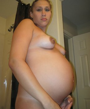 Беременная баба любит трахаться