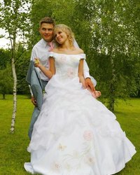 Невеста после свадьбы решила поиграть с женихом 2 фотография