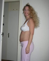 Беременная жена резво оголилась 4 фотография