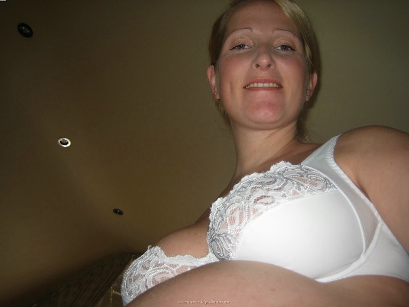 Беременная жена резво оголилась 17 фото