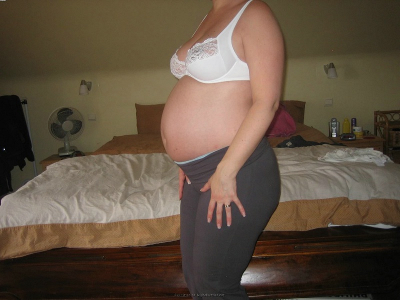 Беременная жена резво оголилась 15 фото