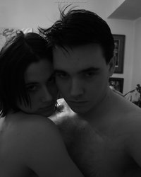 Черно-белые снимки влюбленной пары 1 фотография