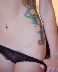 Сэнди украсила свое тело татуировкой 8 фото