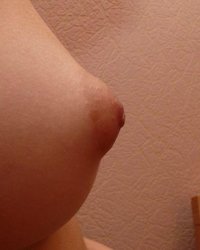 Опытная кокетка выбривает вагину перед сексом 6 фото
