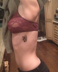 Сексуальная студентка с прекрасным телом делает селфи 19 фотография