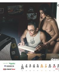 Эротический календарь с обнаженными девушками 3 фото